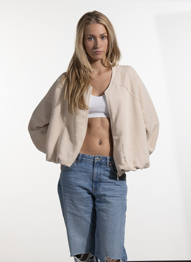 <span class="notranslate">The Alligoria Bomber </span>